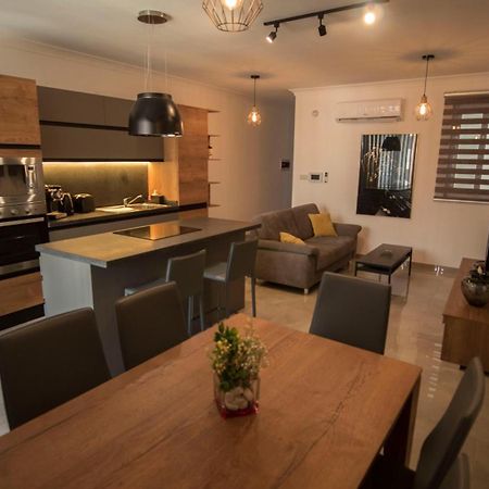Msiebah Court San Gwann Modern Apt Near Sliema And St Julians San Ġwann Exterior foto